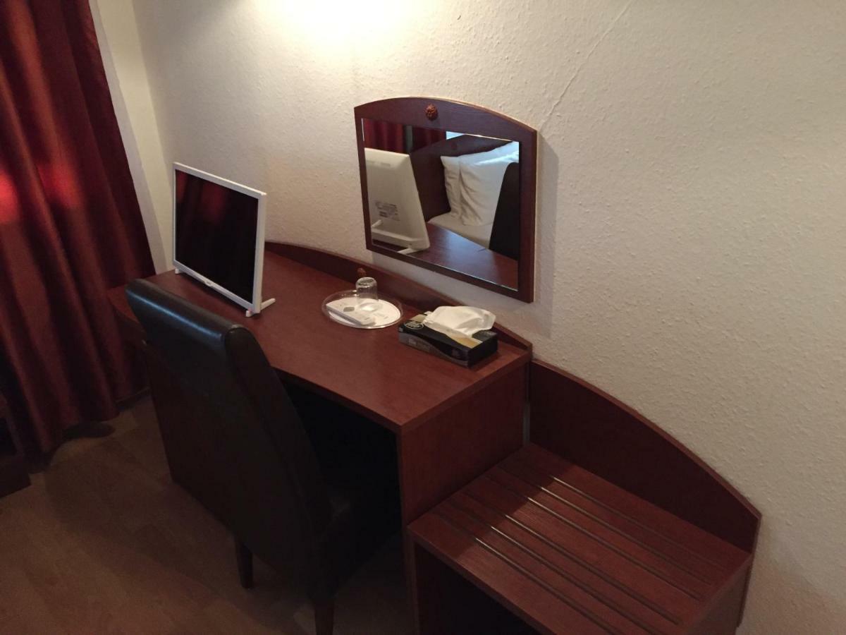 Aurelia Hotel 2*